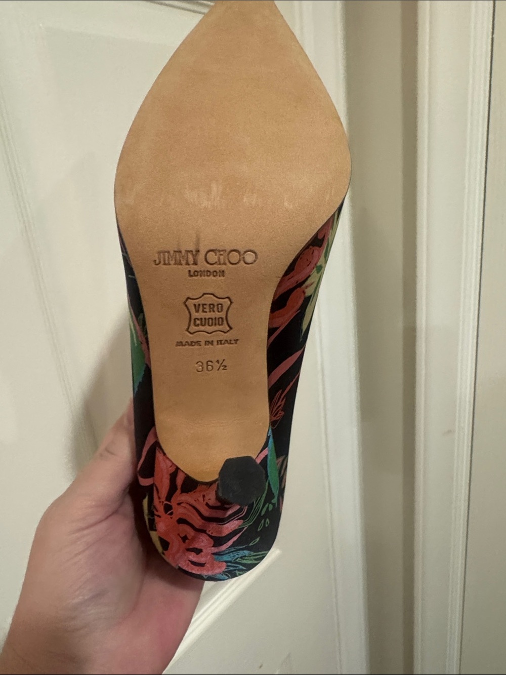 Jimmy Choo/Black Silk Floral Pointed-Toe Pumps/RARE! NEVER WORN! Size 6.5! NWOT! - Picture 5 of 16